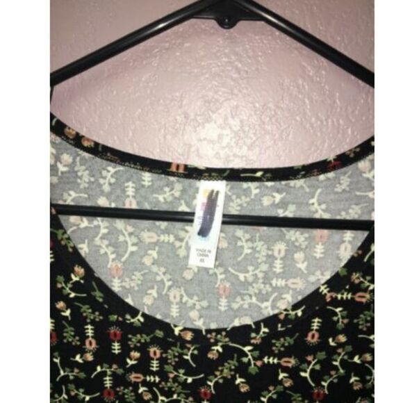 LuLaRoe Classic XS Black Floral Print NWT - Picture 3 of 4